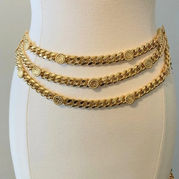 Stunning St. John Vintage 1980's-90' Gold Chain Belt with Medallion Accents - Picture 3 of 17